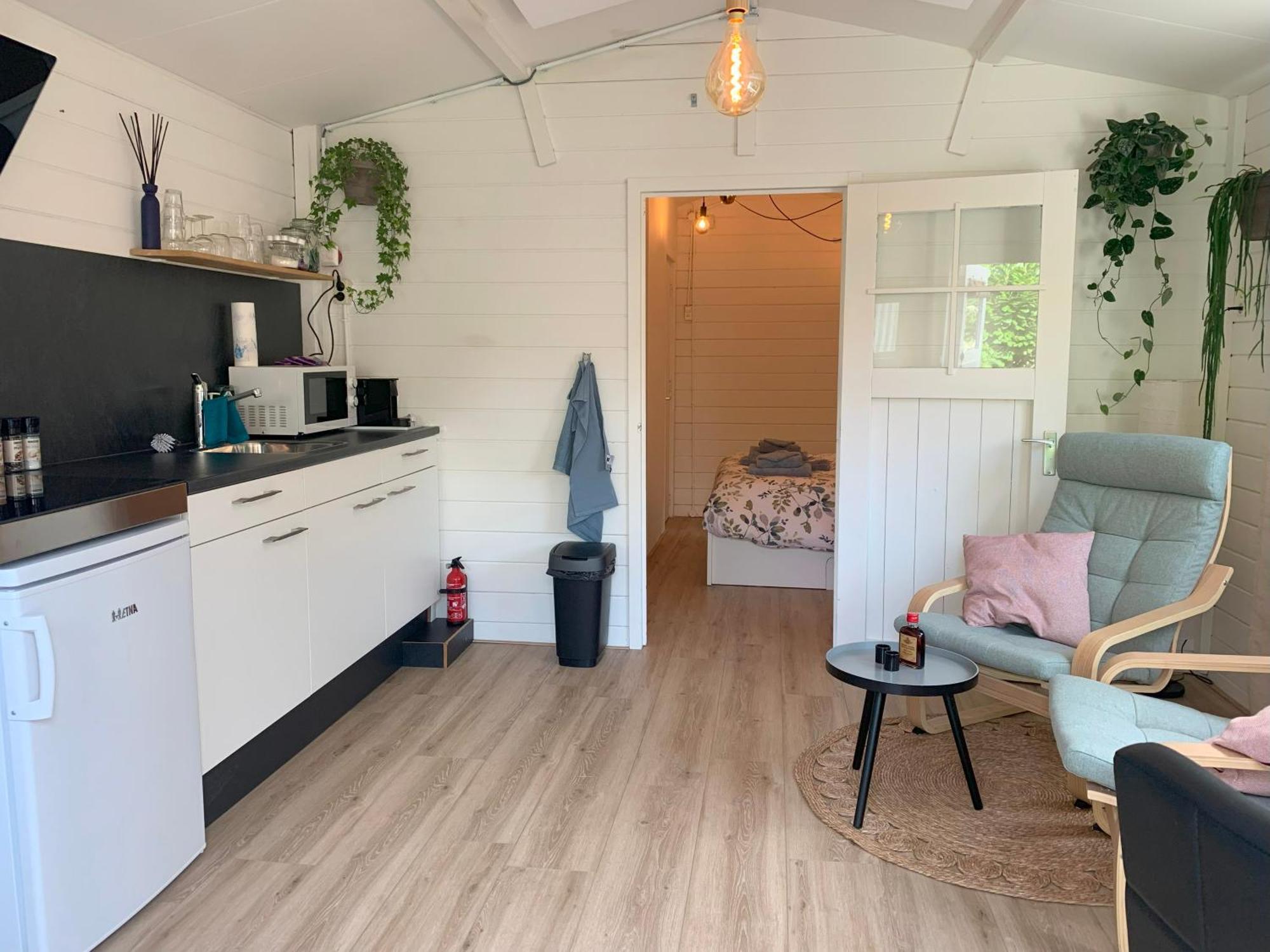 Tiny House Tussen De Grachten Sneek Buitenkant foto
